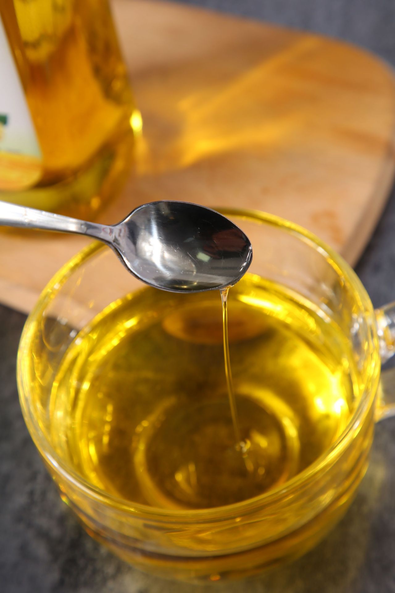 年货新疆核桃油 家用食用核桃油低温压榨500ml瓶装 婴幼儿辅食