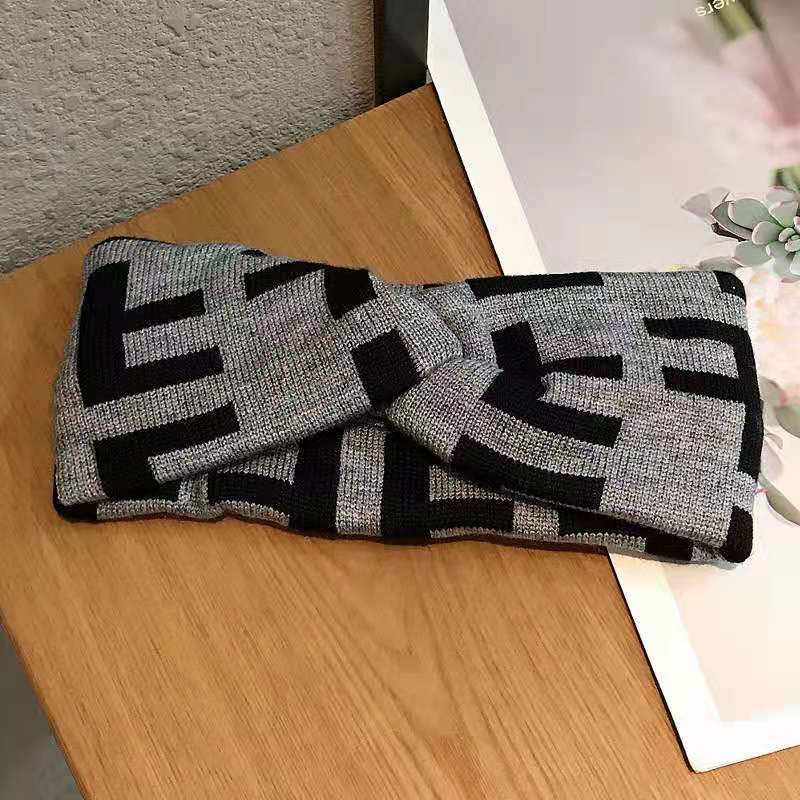 Autumn and Winter Korean Style Girl Heart Ff Letter Wool Knitted Hair Band Korean Chic Fashionable Elastic Retro Wide-Brimmed Headband