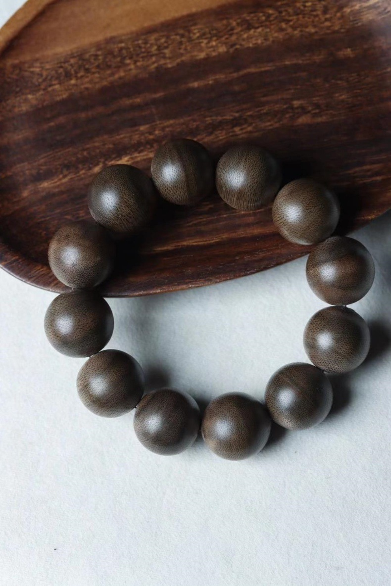 加里曼丹沉香20mm手串男佛珠沉香木手链文玩饰品直播货源工厂批发