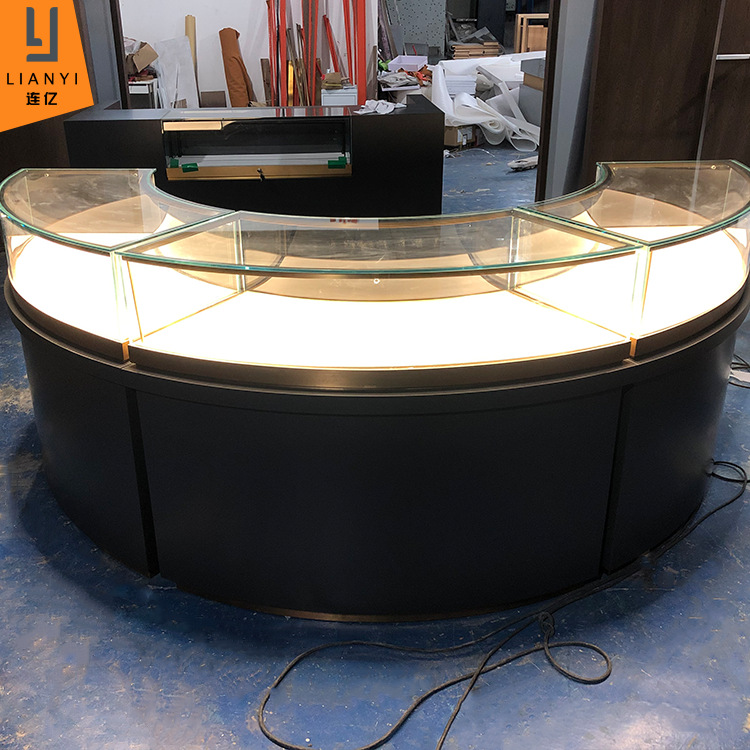 奢侈品名表弧形展示柜中岛柜带锁金属边钢化玻璃展示柜珠宝手表柜