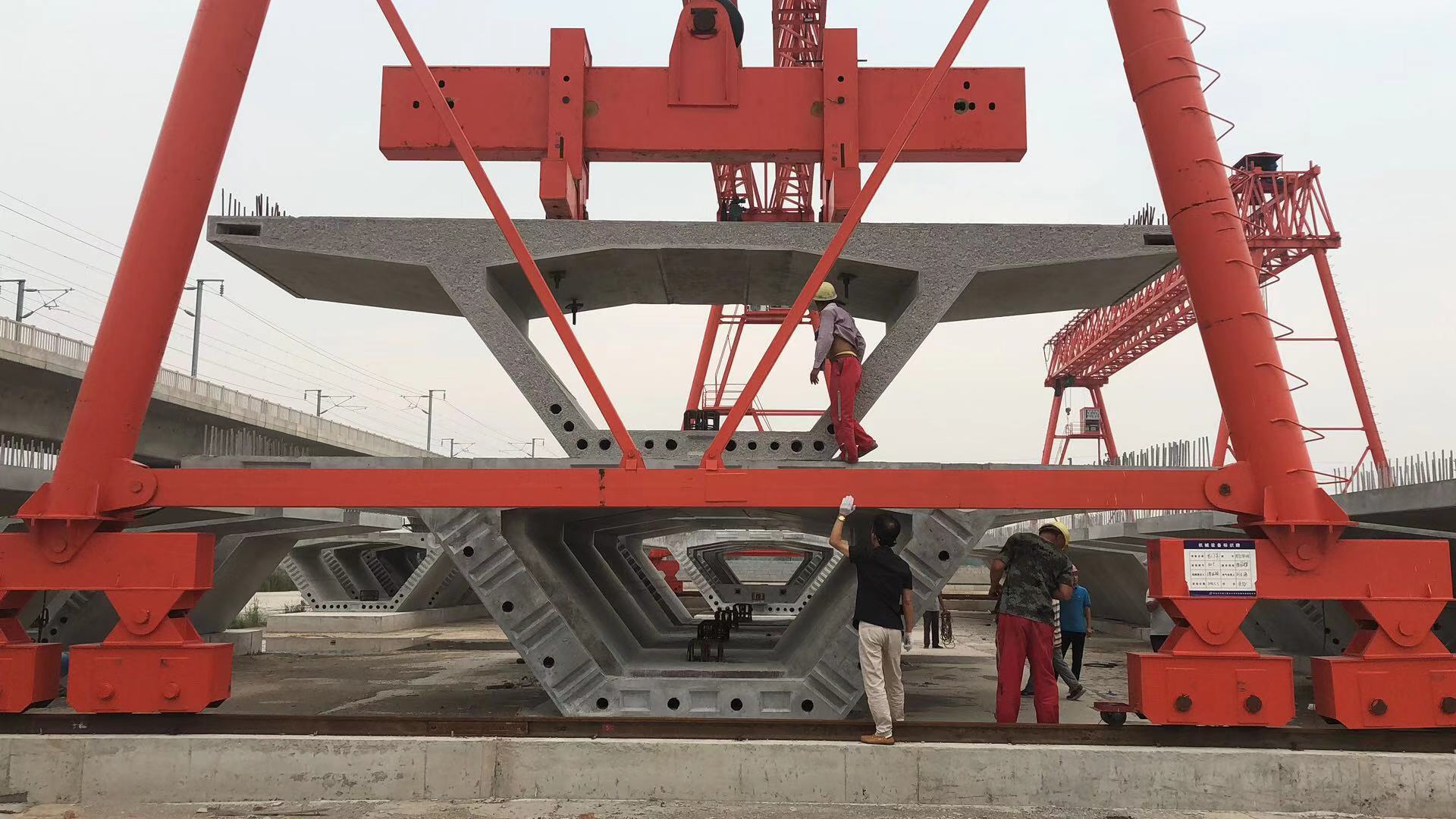 水泥管河南郑州道道路构件箱梁方涵t梁空心板砌块桥梁侧平石砼管