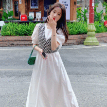 实拍2023韩版宽松两色连衣裙图片色甜美气质通勤显瘦设计感杭州女