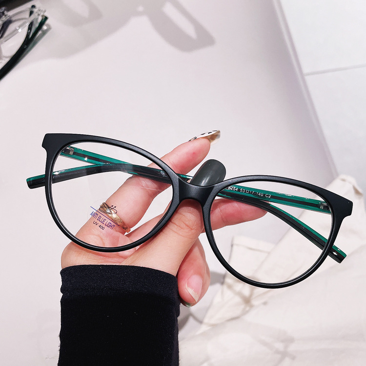 日系tr90超轻三角猫眼小黑框眼睛架女小脸眼镜框可配镜片近视高度