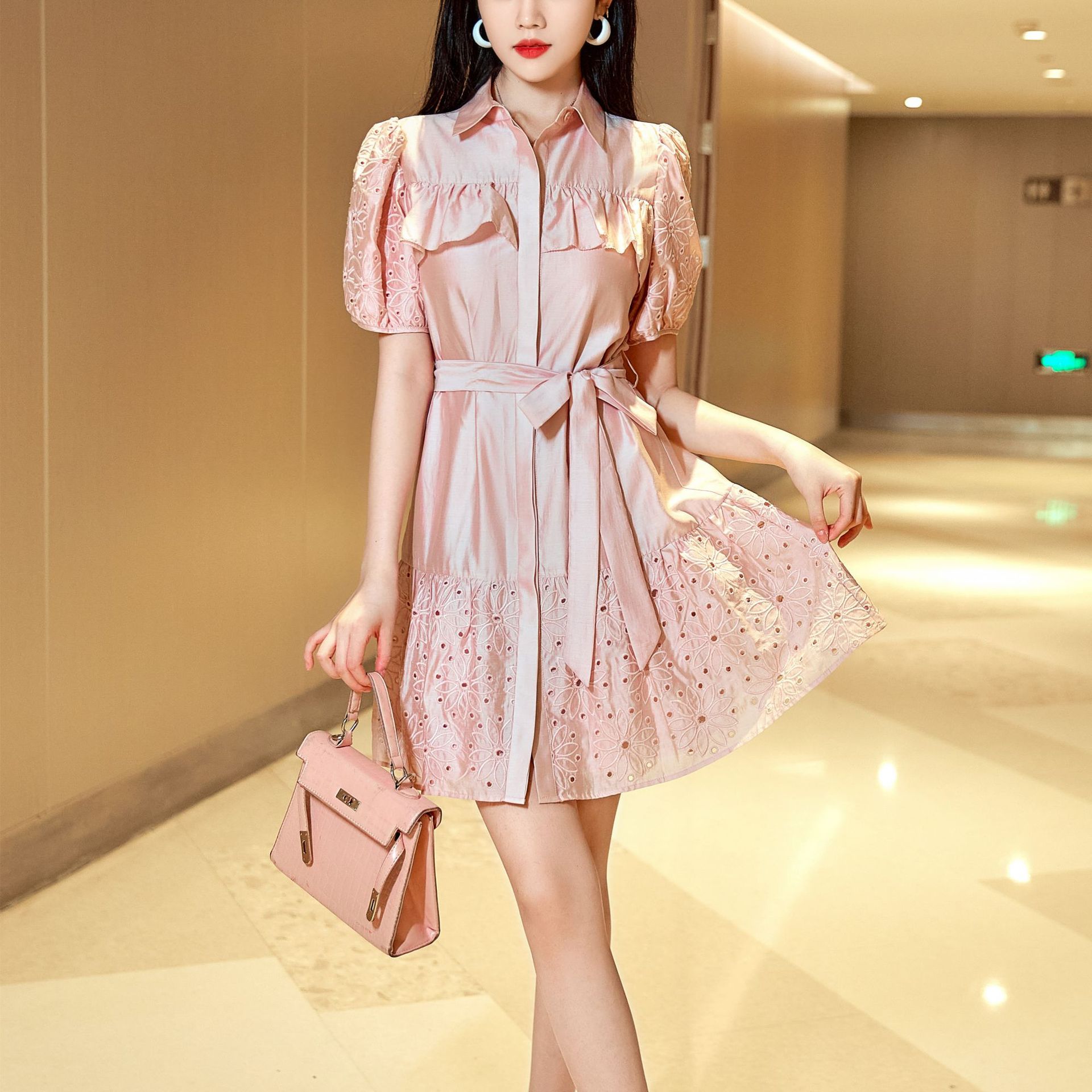 2022粉色裙子夏季女装新中式连衣裙夏季女盛夏度假c位穿搭月狸