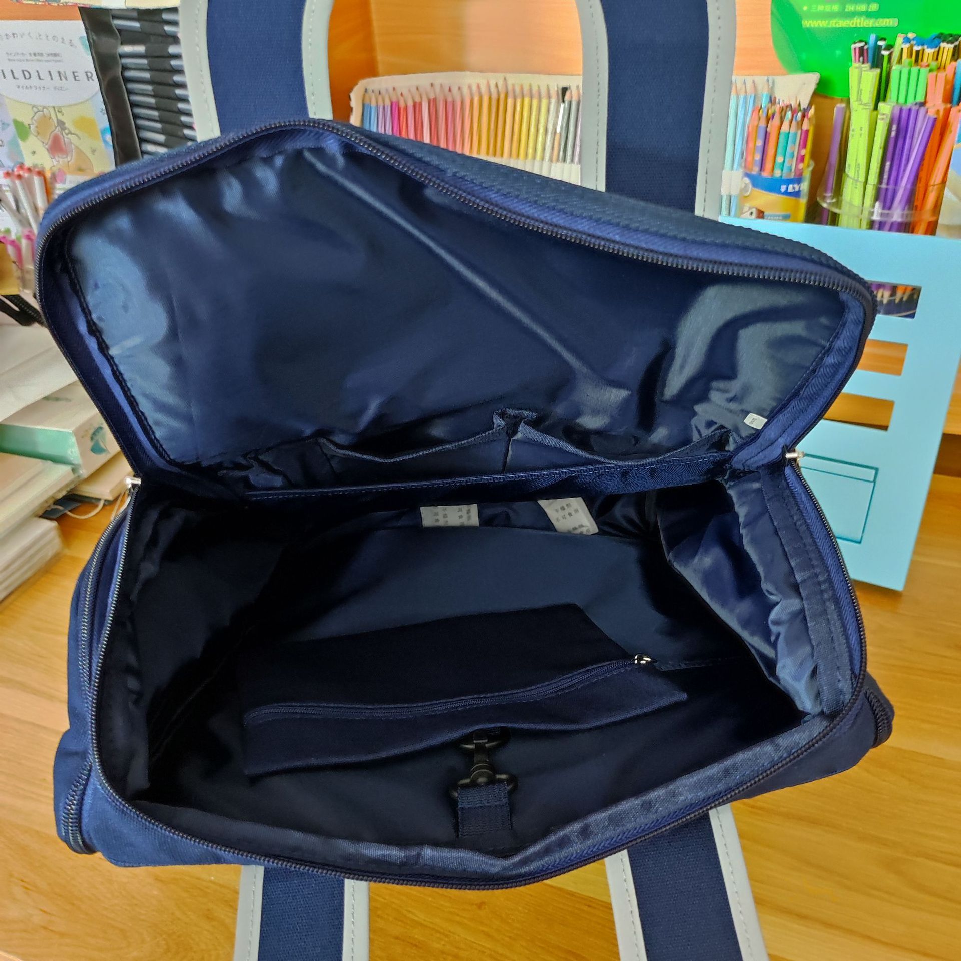 日本国誉kokuyo可扩展大旅行电脑包novita中学生书包haco双肩背包