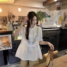 韩国复古温柔蕾丝花边刺绣衬衫女士夏季法式收腰娃娃衫泡泡袖上衣