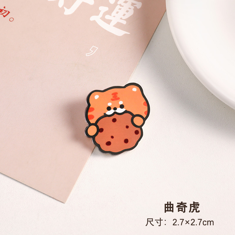 Cute Little Tiger Brooch Student Cartoon Fashion Individual Badge Tiger Year Acrylic Bag Ornaments Small Jewelry