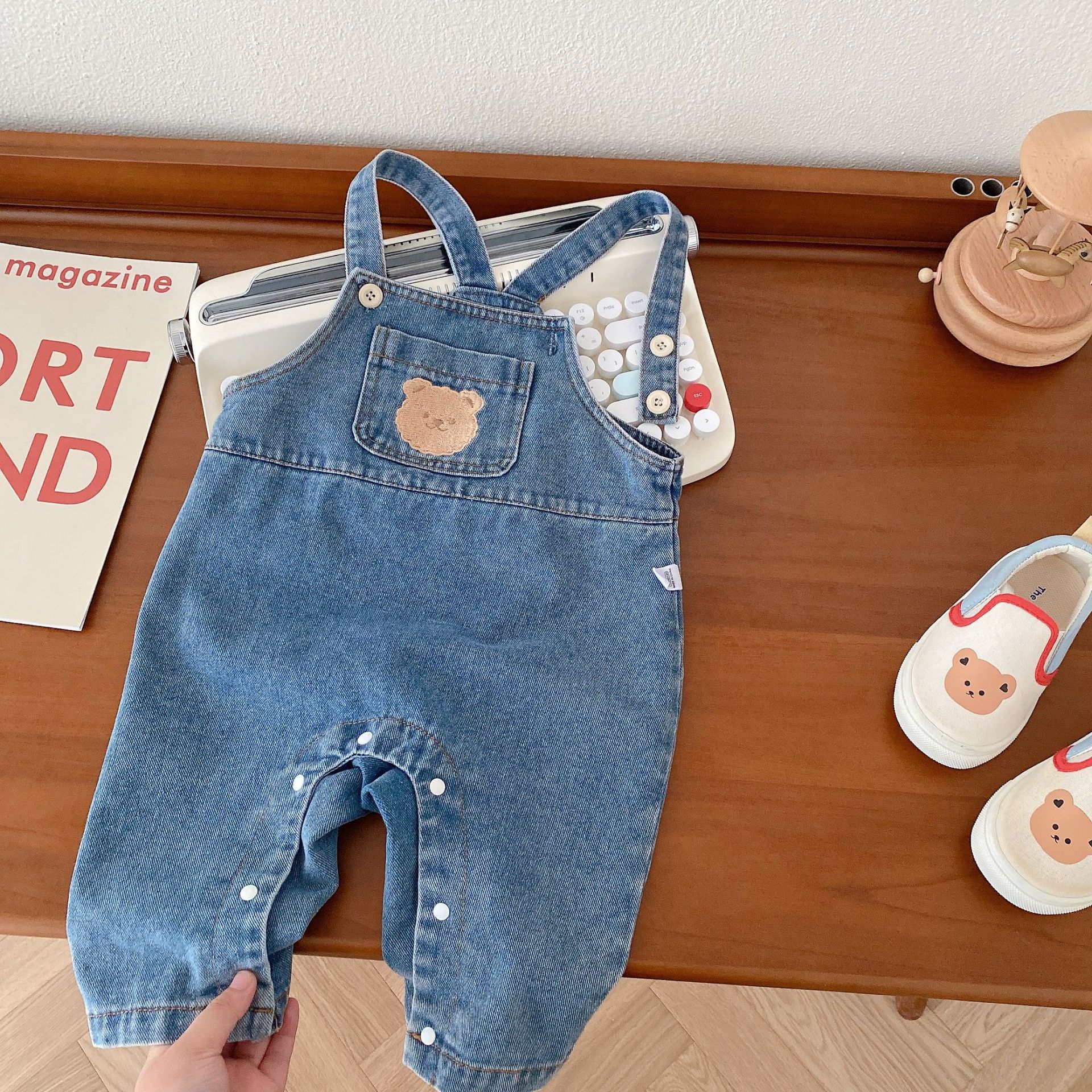 Baby Bear Overalls 0-2 Years Old Autumn Baby Solid Color Jeans Children's Soft Autumn Jumpsuit Ak001