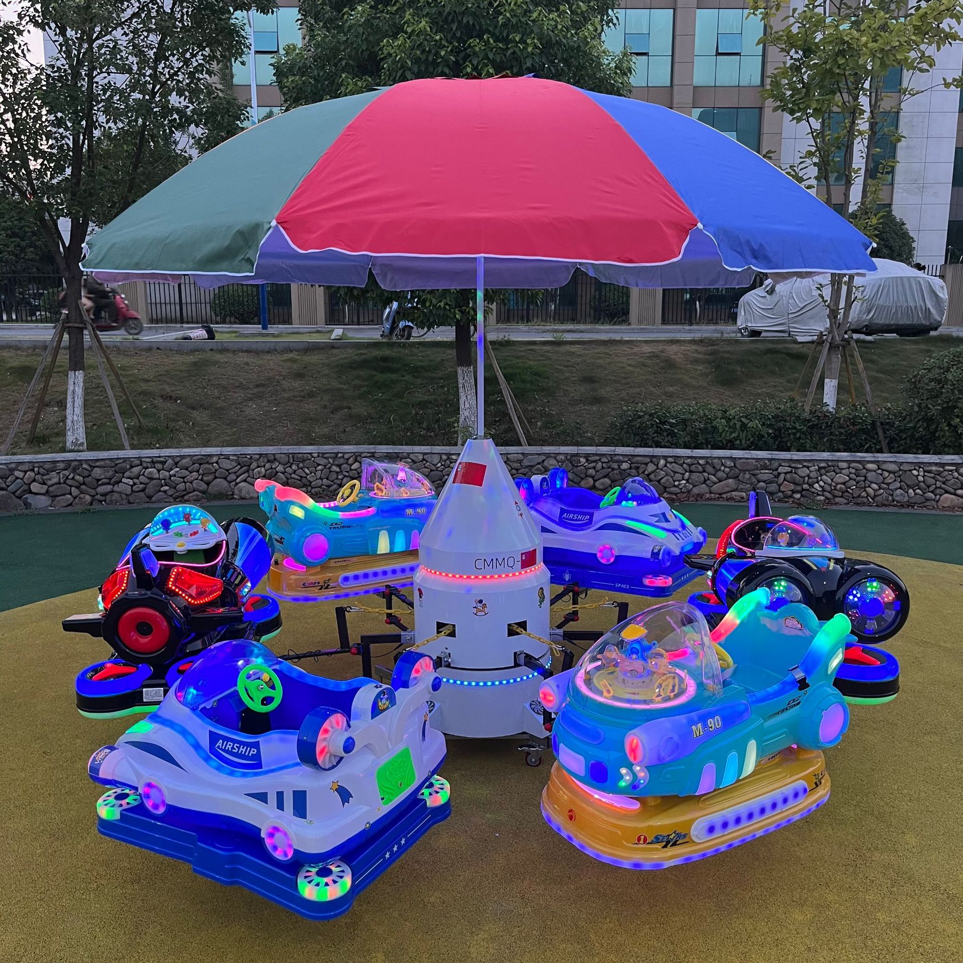 旋转木马公园广场自控升降游乐设备户外儿童生意娱乐项目升降飞机