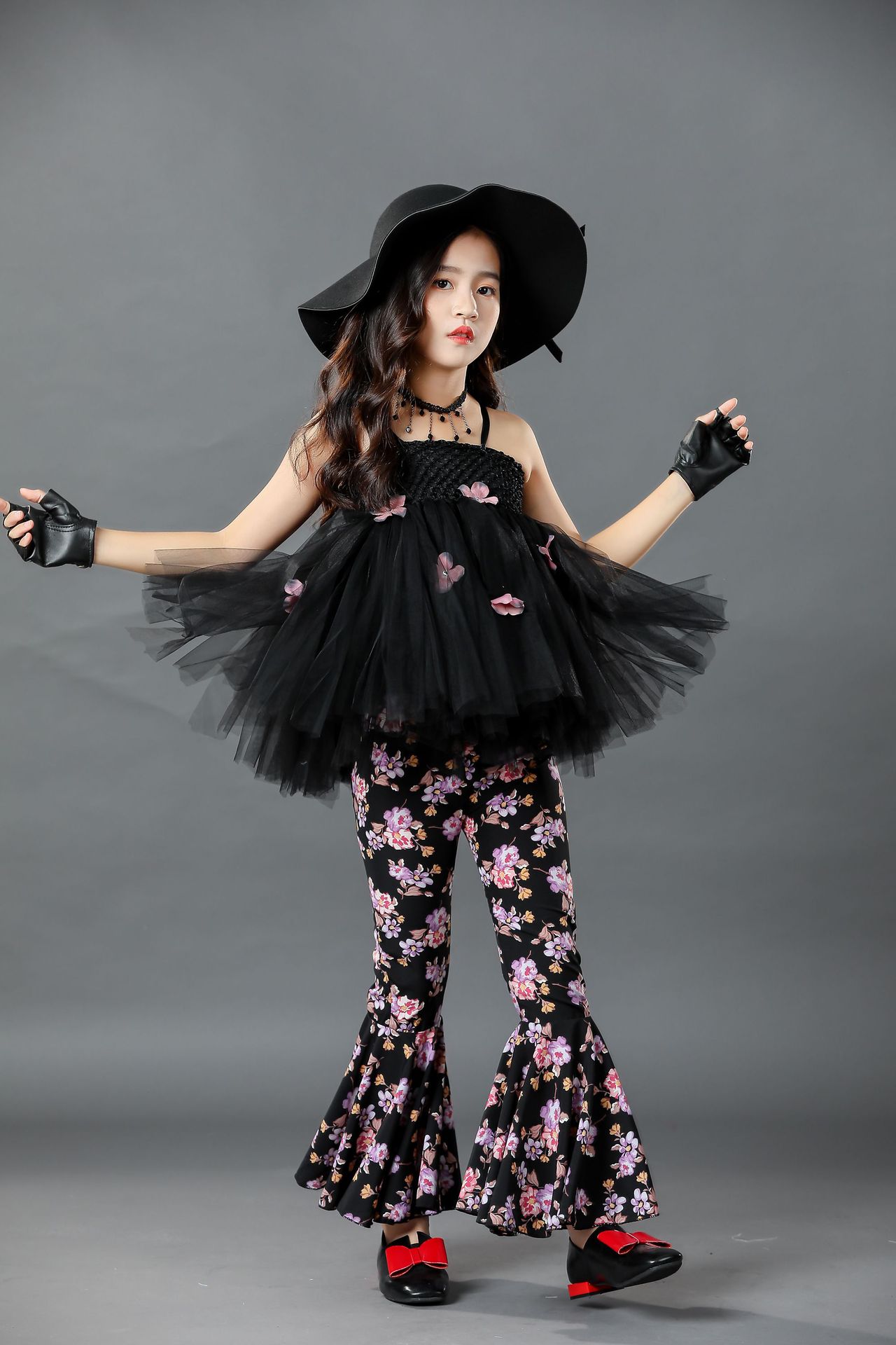 少儿礼服女童模特走秀礼服个性时尚t台走秀黑色潮服女童黑色礼服