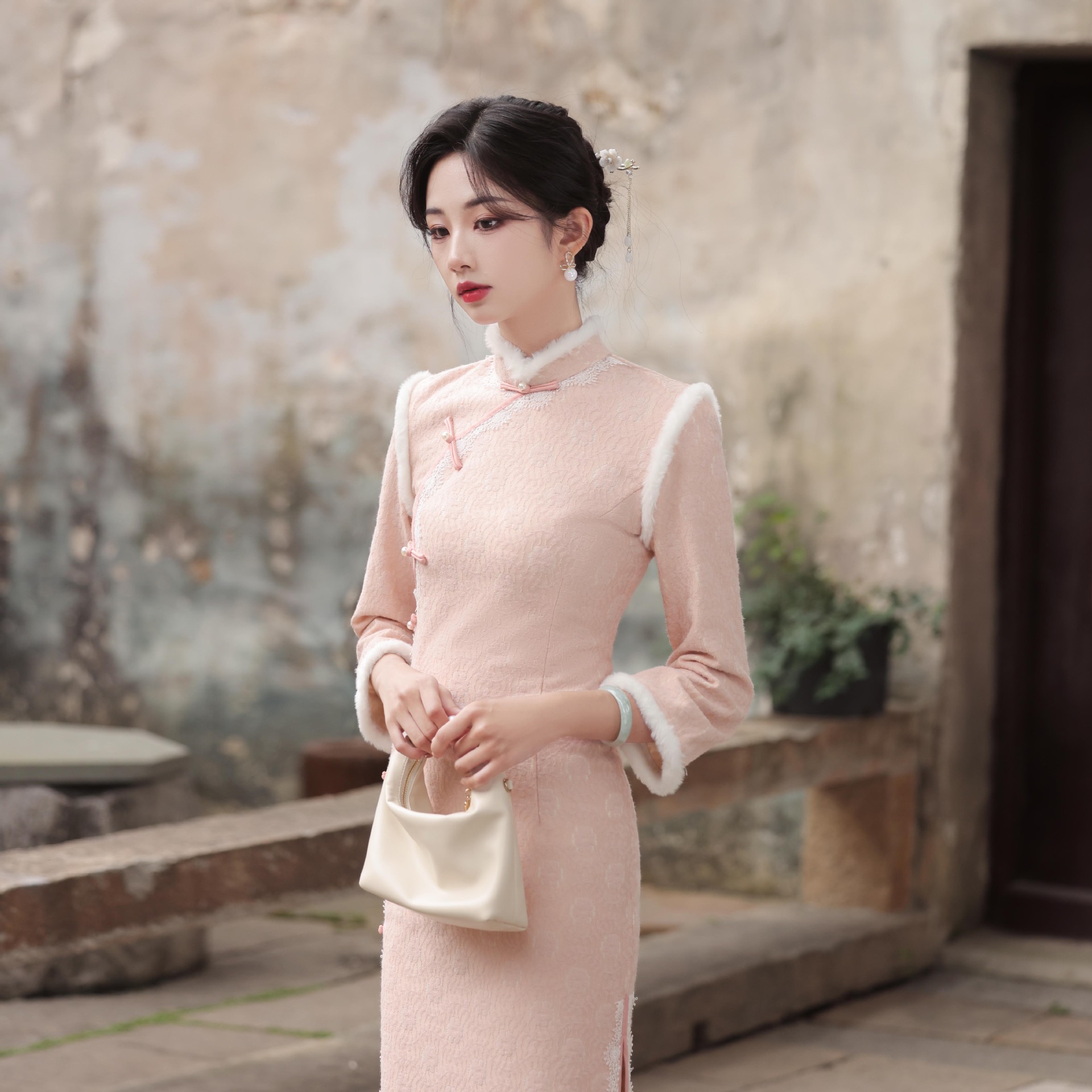 秋冬款旗袍2023年新款少女粉色年轻款优雅民国风新中式改良连衣裙-阿