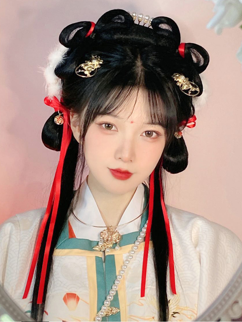 适用人群通用假发长度短发假发发型发束发丝材质高温丝品牌类型国货