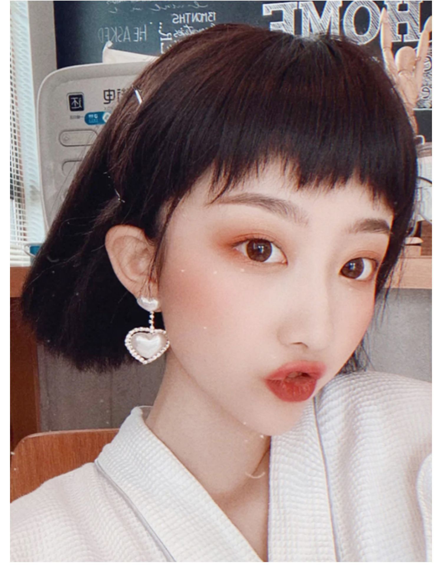 深棕色,浅棕色货号g-16产地江西刘海类型不规则刘海适用脸型任何脸型