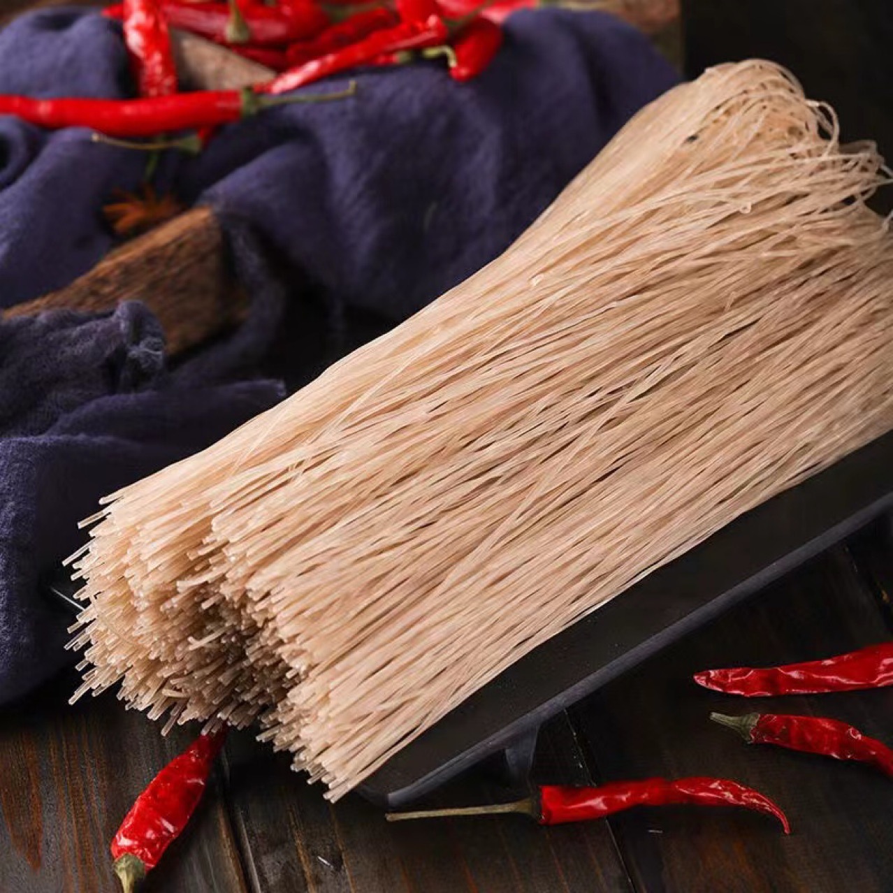 王氏冠霖葛根粉条工厂直销山药粉条山药粉皮葛根粉条一件代发