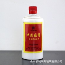 山东玻璃酒瓶酱酒瓶500ml喷涂色釉普料酒瓶价格批发