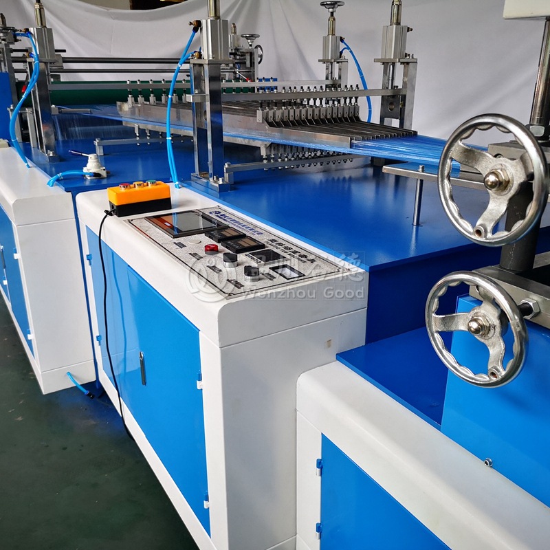 厂家直供足浴盆套设备塑料泡脚套制造机一次性透明薄膜套机器