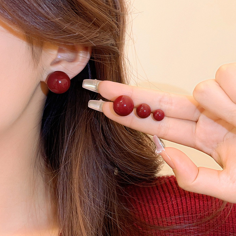 Real Gold Electroplated Silver Needle Red Lovesick Bean round Bead Stud Earrings Simple Temperament Earrings Retro High Sense Earrings Wholesale