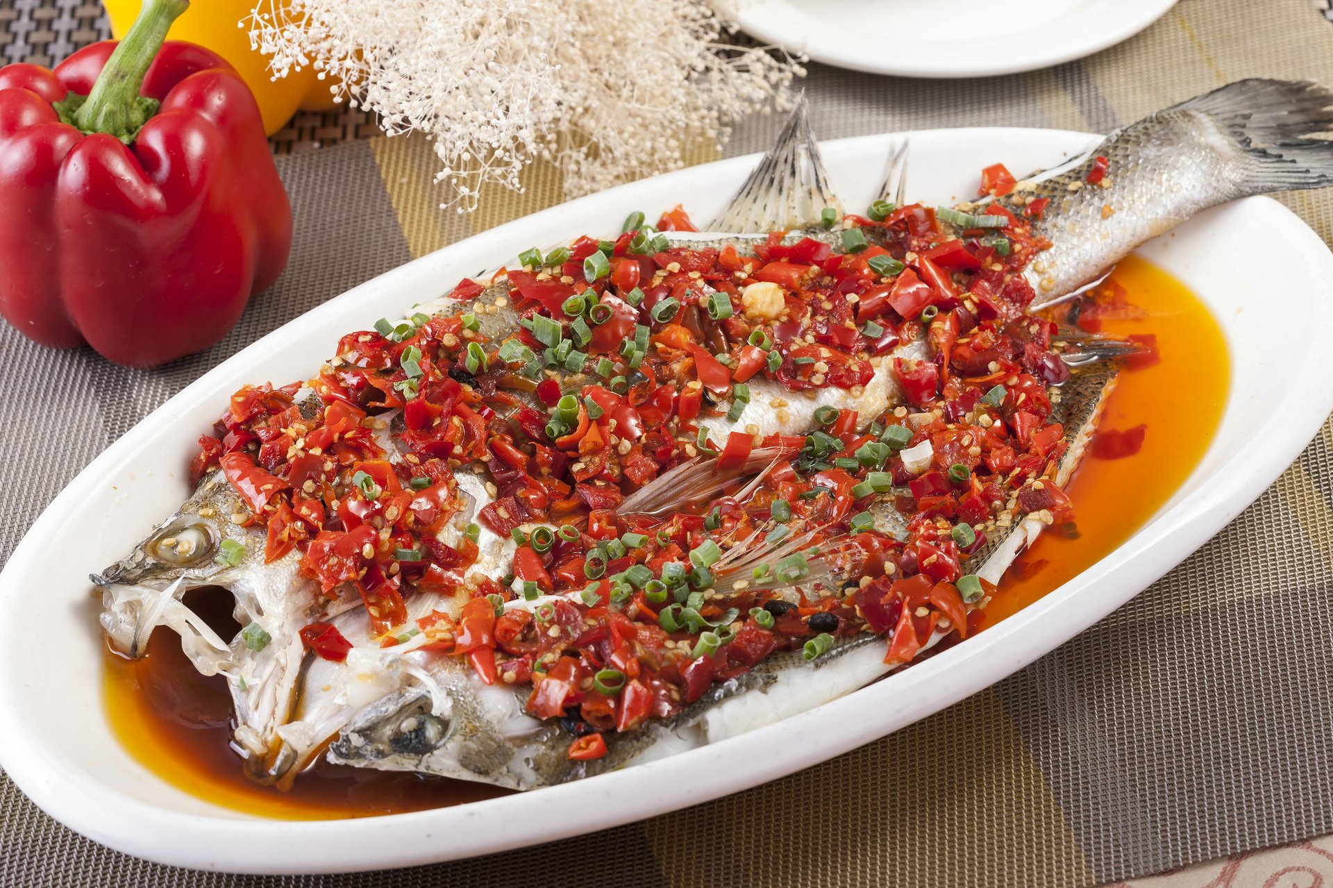 剁椒海鲈鱼老少皆宜,出口品质,渔场直供,放心之选无