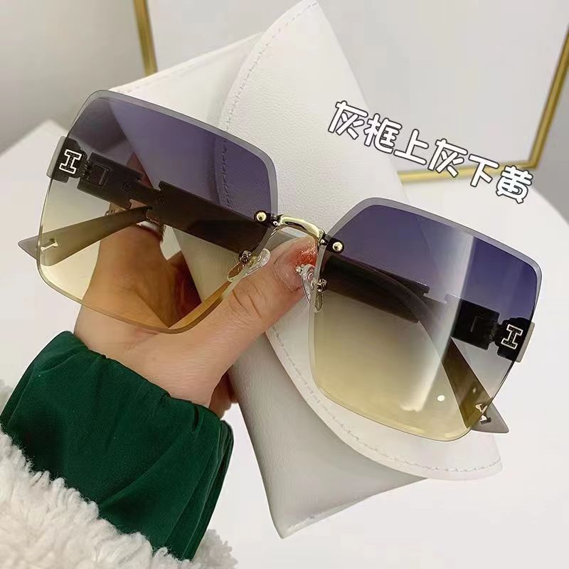 2023 New Big Brand H's Same Style Sunglasses Women's High Sense to Make Big Face Thin-Looked Uv Protection Fashionable Sunglasses