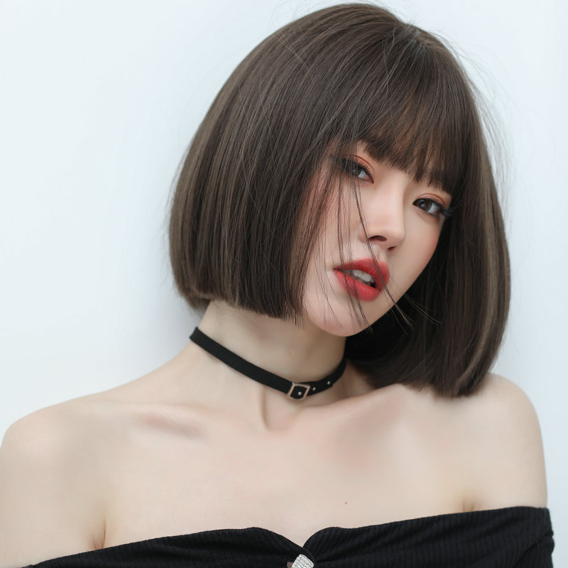 Fashion Bobhaircut Wig Short Straight Hair Comic Bangs Stylish Clavicle Short Hair Female Natural Realistic Wigs