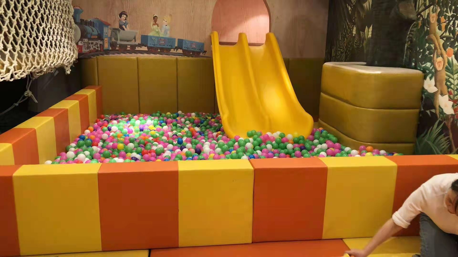 儿童游戏围栏海洋球池围栏玩具屋加厚家用室内早教软包栏