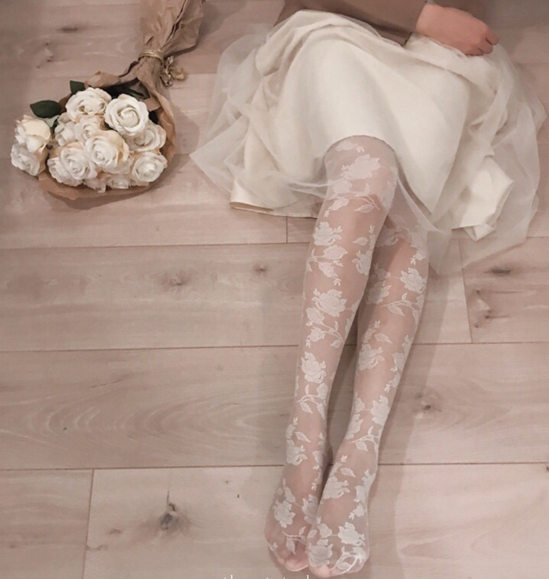 春夏晚晚智熏玫瑰蔷薇花朵日系复古蕾丝法式丝袜超仙白色连裤袜女