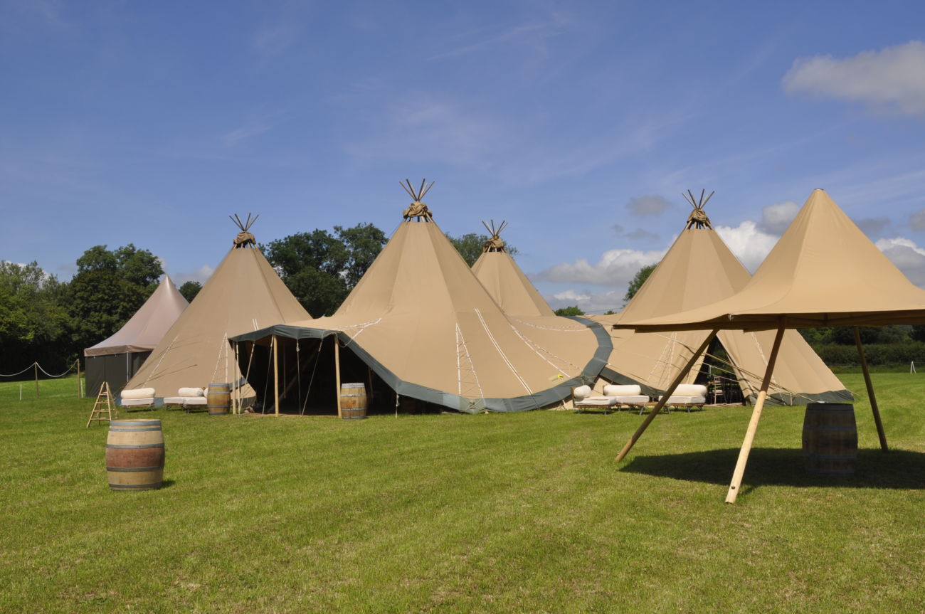 tipi 帐篷野外豪华露营活动帐篷户外防水隔热印第安金字塔篷定制