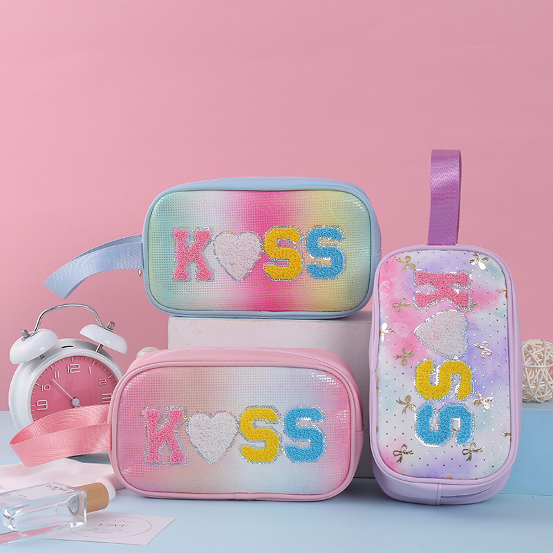 fashion design cosmetic bag letter printing kiss home cosmetics storage bag portable wash bag wholesale