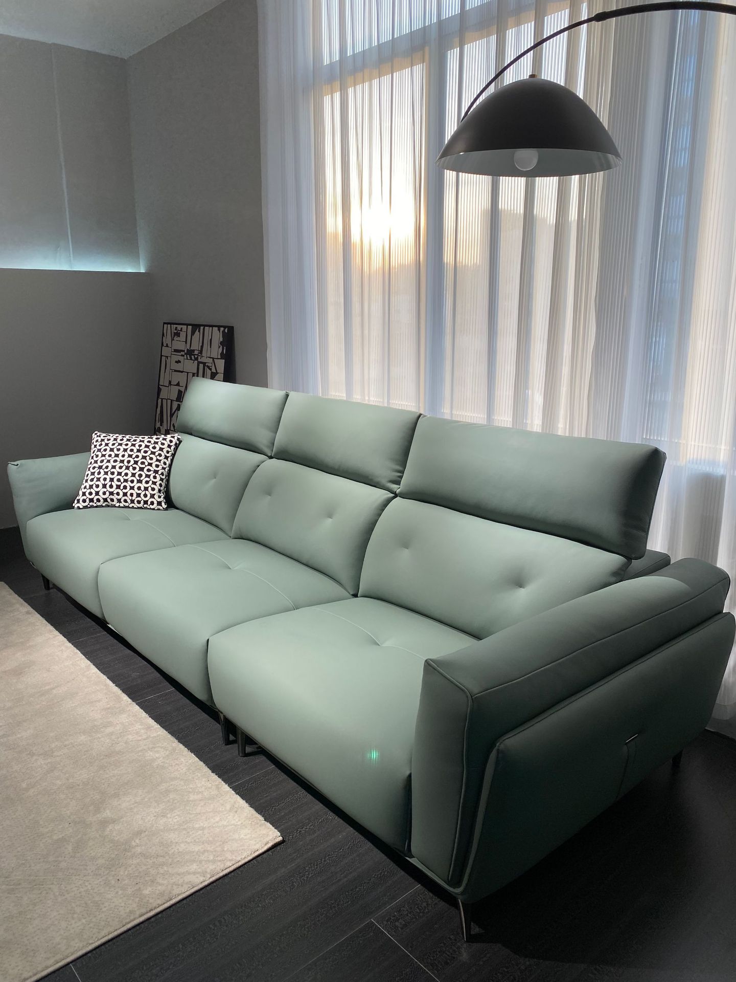 9米头枕调节休闲简约羽绒填充意式极简沙发