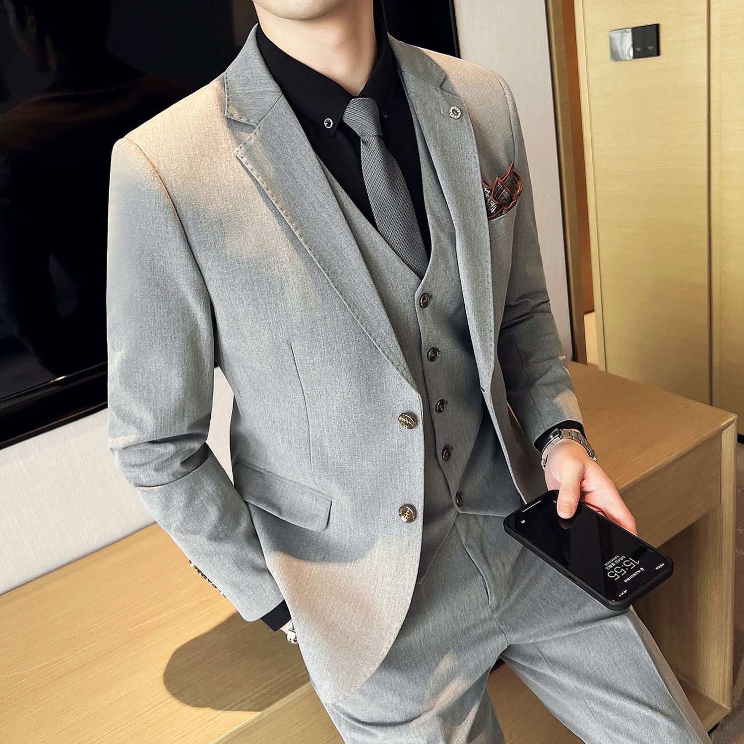 秋冬男士结婚双扣西服三件套套装修身弹力面料西服西裤马甲新郎西