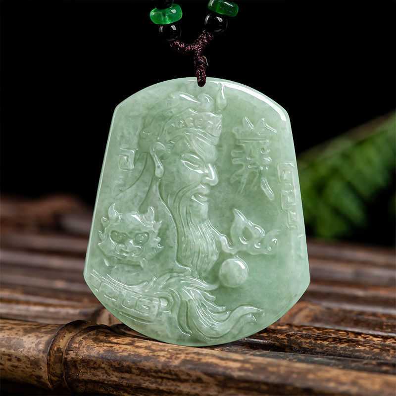 吊坠翡翠关公