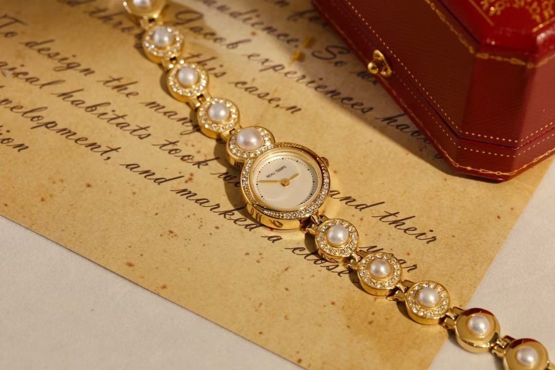 新款珍珠手表镶嵌4-5mm淡水akoya珍珠贝壳表盘进口机芯钢材制造