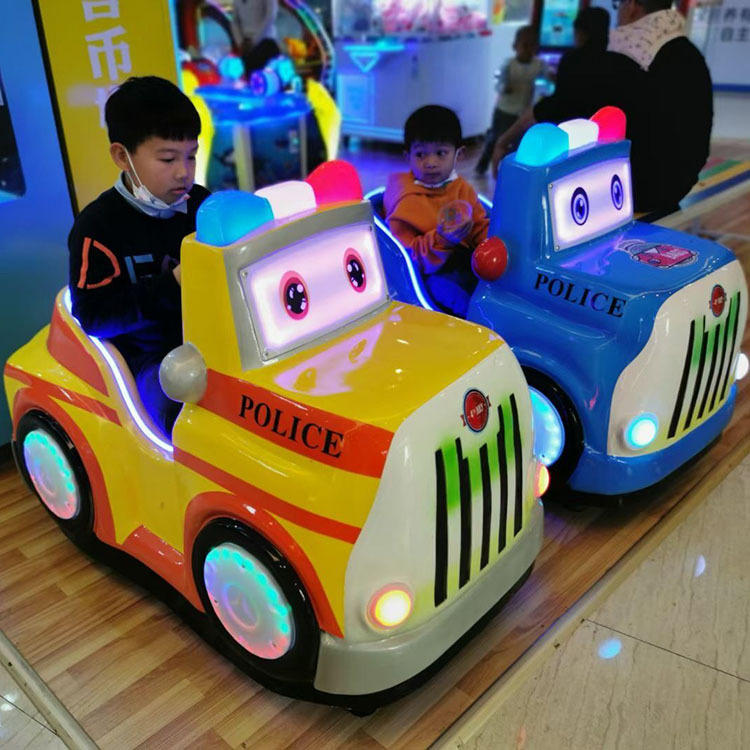 网红新款商用超市门口游乐场投币扫码共享玻璃钢摇摇车电动摇摆机