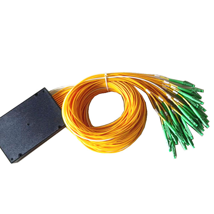 工厂专业生产plc光纤耦合器1分32-lc/apc盒式光纤分路器