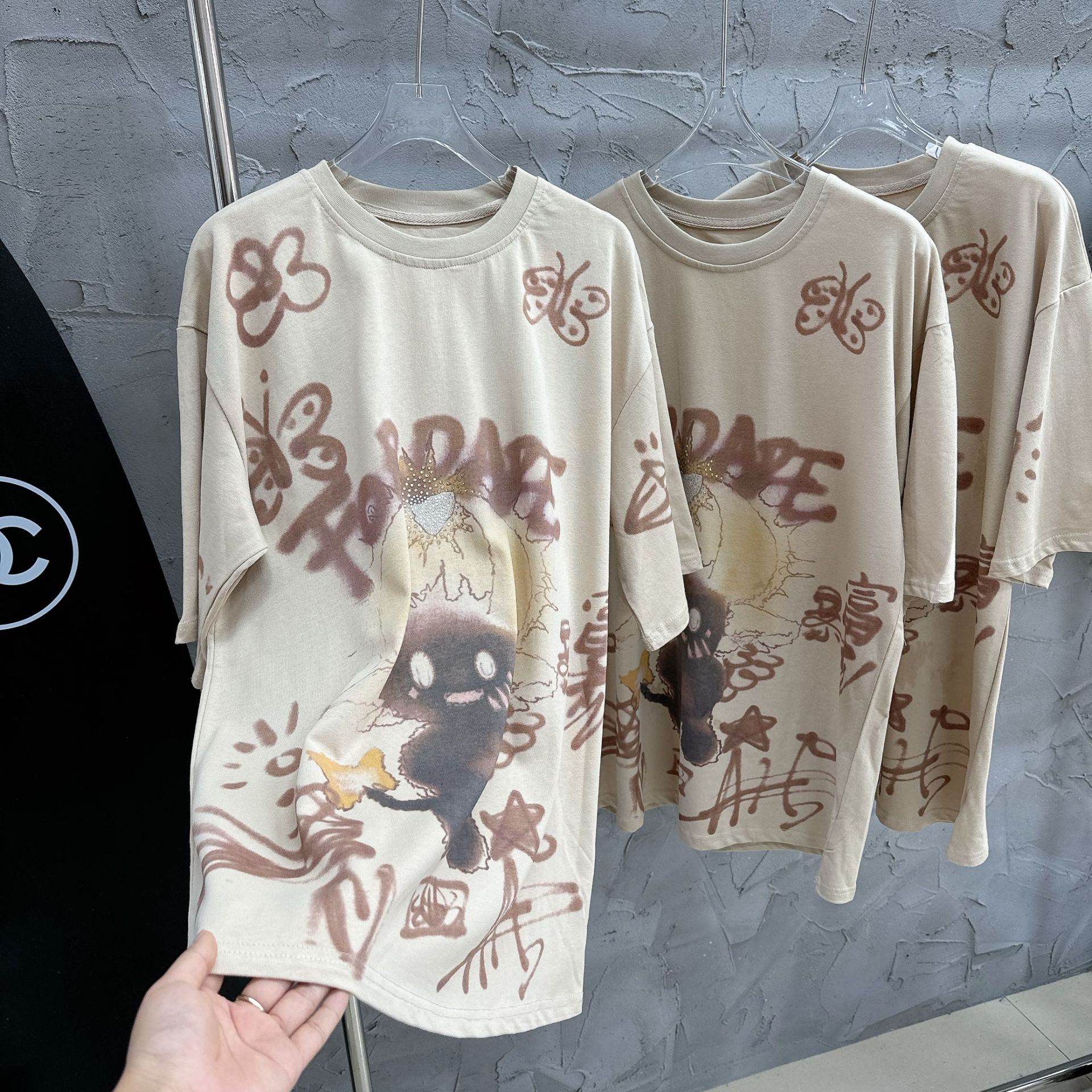 买手店小众设计 2024春夏发光小怪兽涂鸦短袖宽松t恤情侣复古t