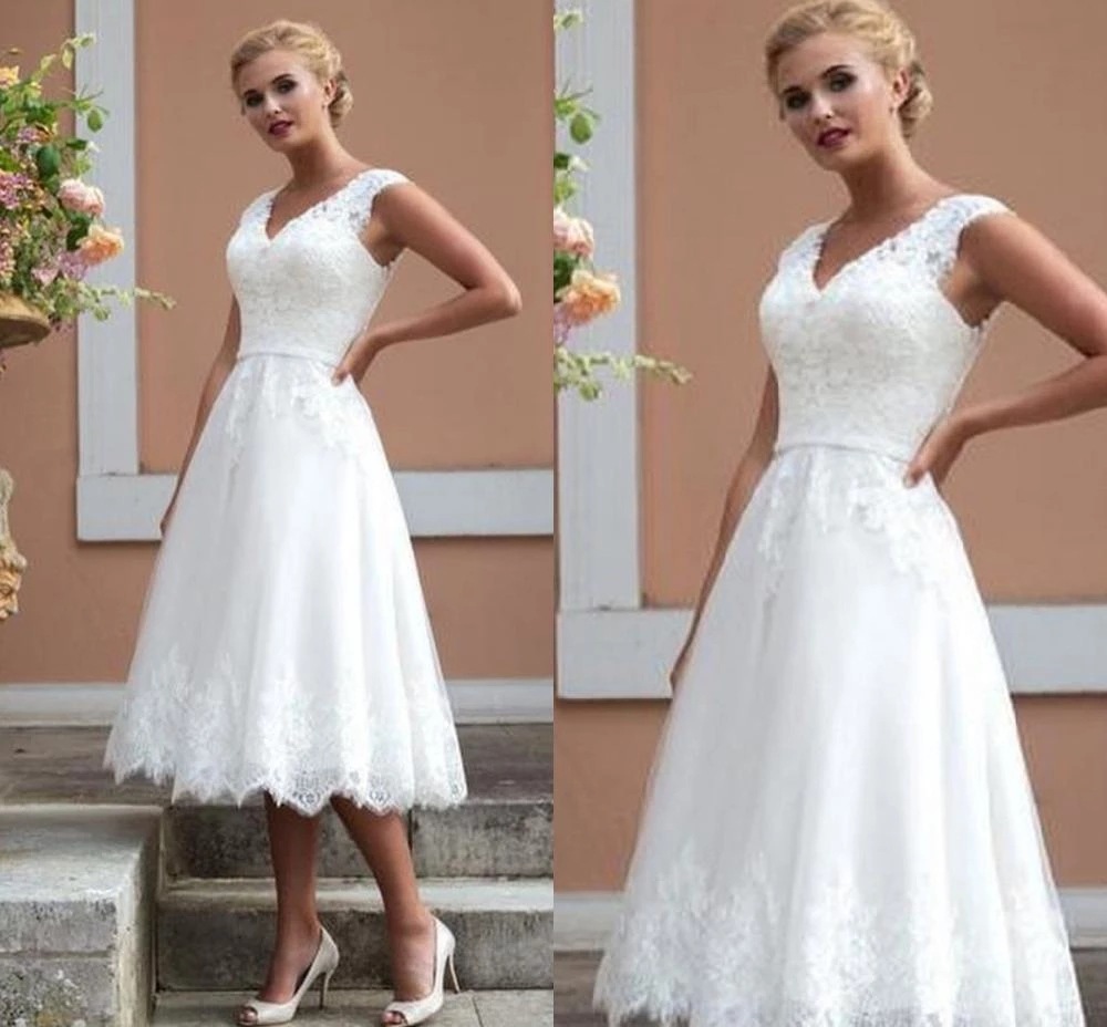 2021新款欧美公主新娘短款婚纱深v修身透视露背蕾丝婚纱礼服