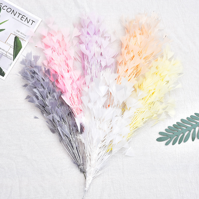 Factory Wholesale Triangle Wire Feather Pattern Feather Headwear Barrettes Stage Performance Dance Party Wedding Supplies