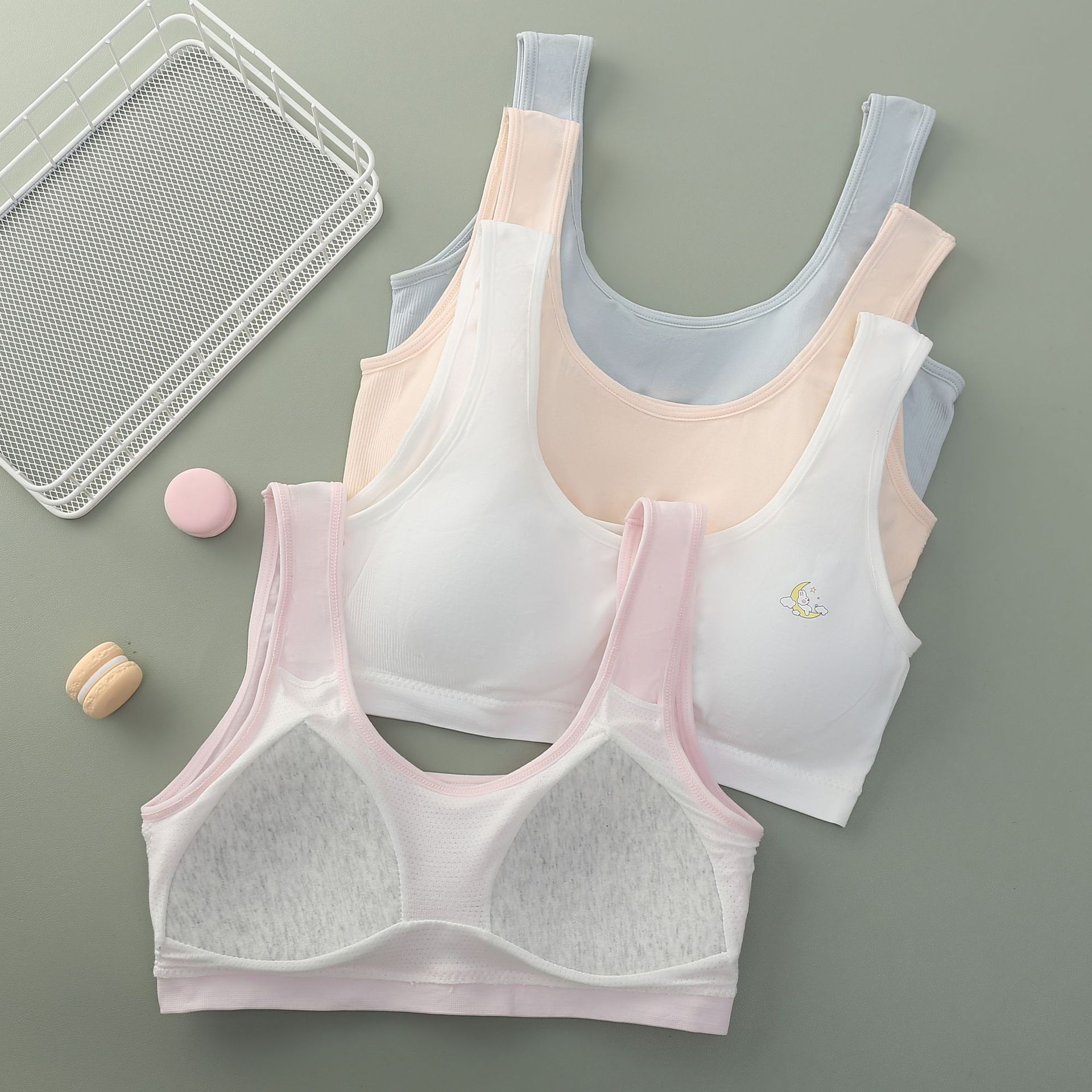 少女内衣女发育青春期小背心初中生小学生高中生固定杯女大童文胸