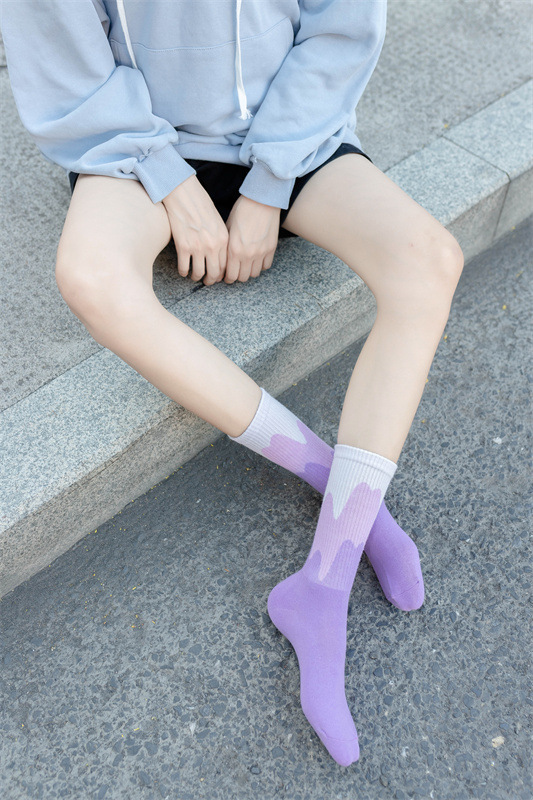 牛奶撞色中筒袜ins潮网红袜日系渐变雪糕波浪条纹个性情侣长袜