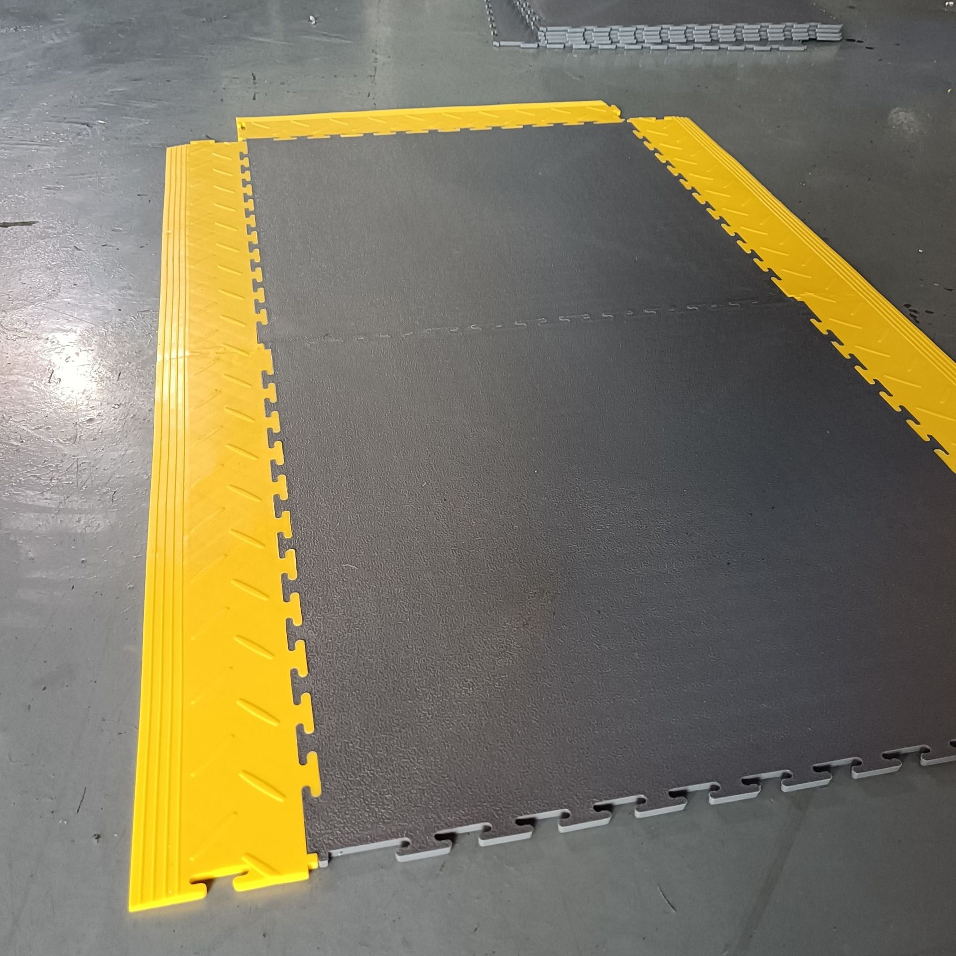 欣运pvc工业车间锁扣地板 上海工业塑胶锁扣地板厂家 6mm注塑地板