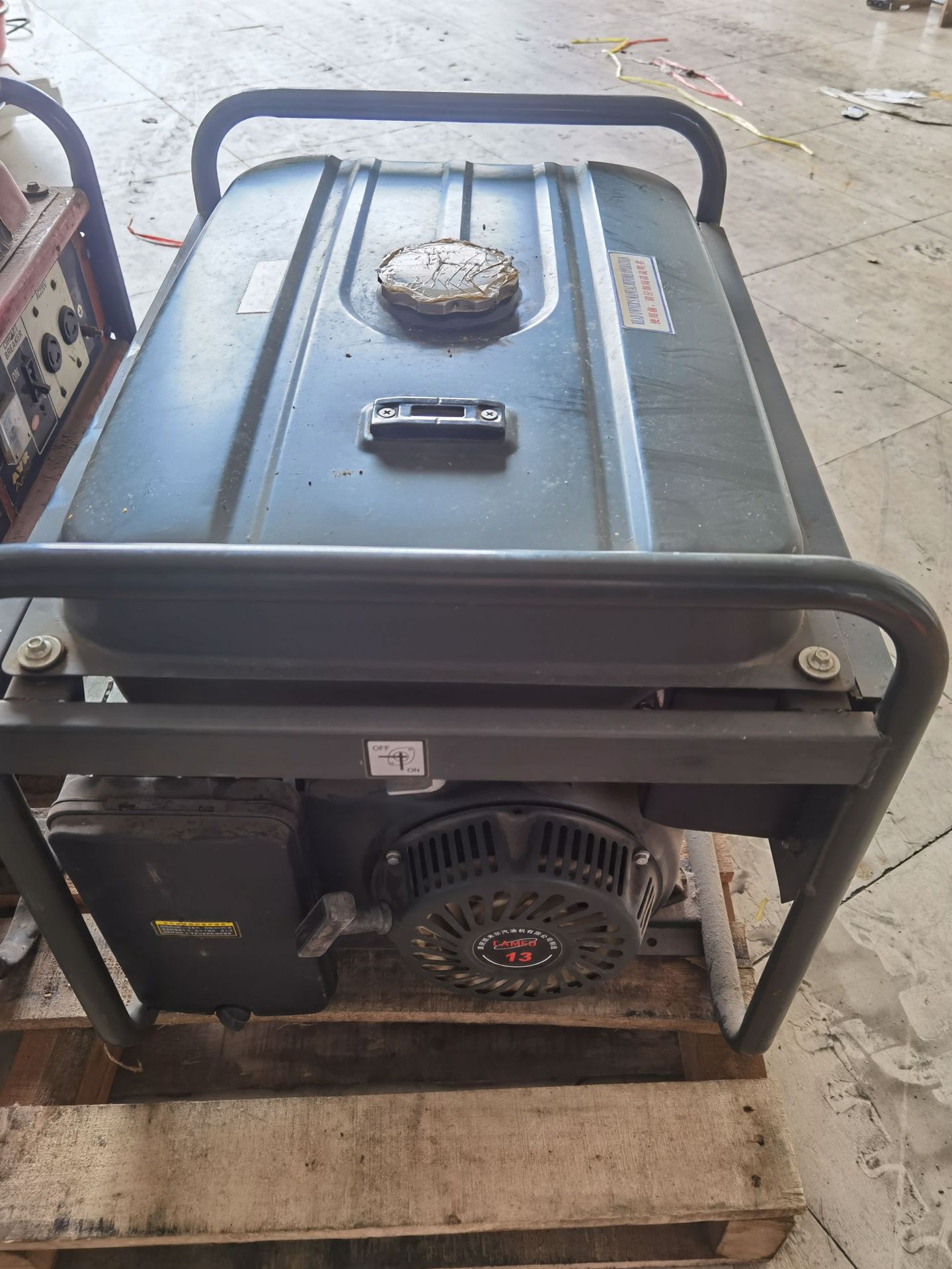 9成新重庆凯米尔汽油发电机5kw出售