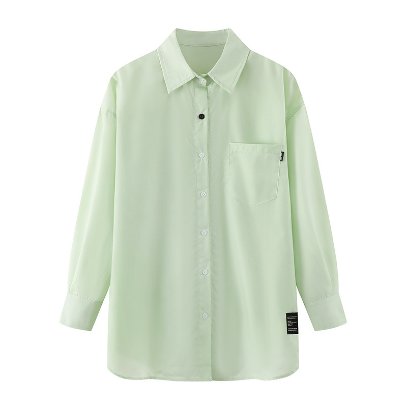 明星同款2024春夏新款复古通勤简约绿色衬衫女设计感防晒宽松上衣