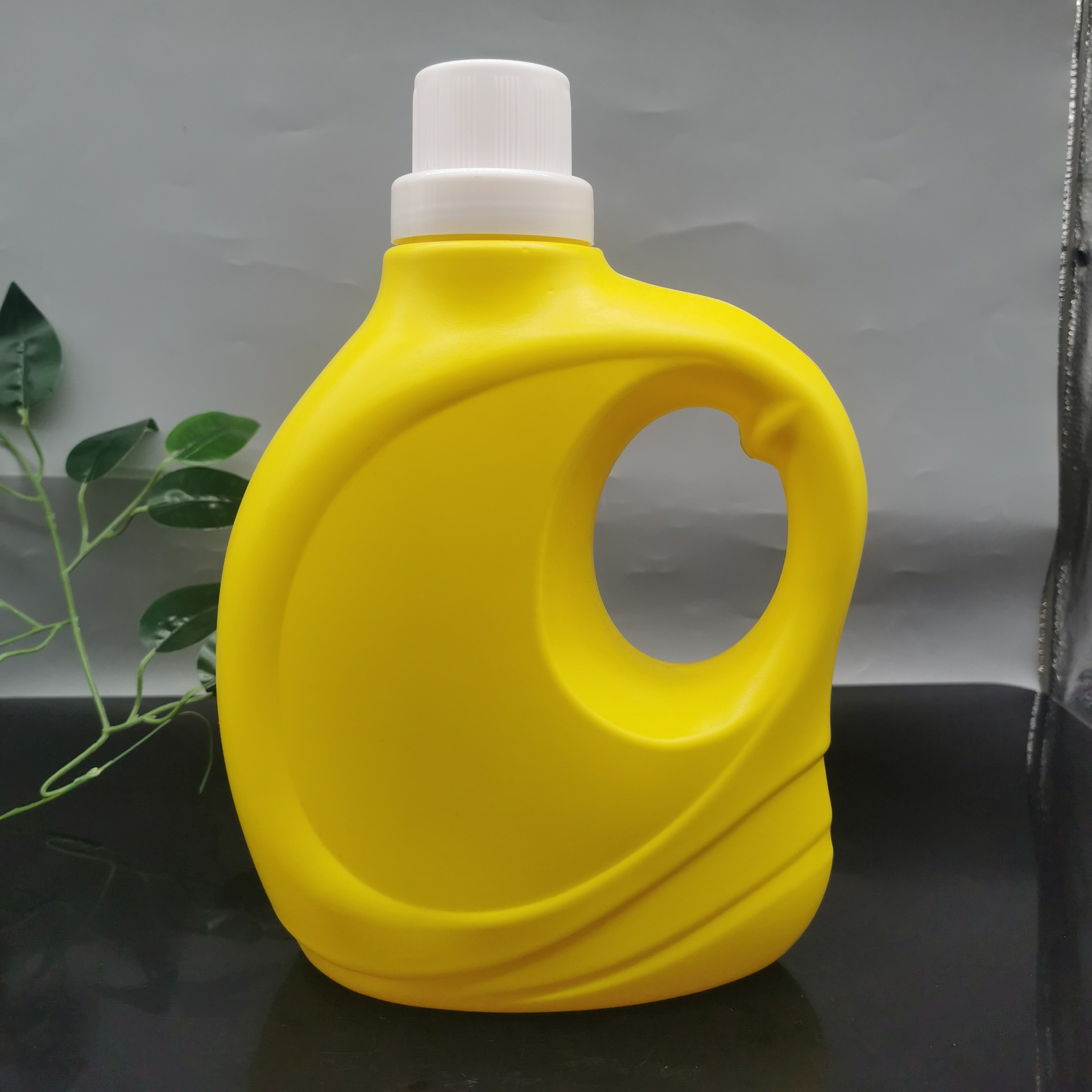 厂家现货定制各种洗衣液瓶洗衣液瓶子2l洗衣液壶洗衣液桶加工定做