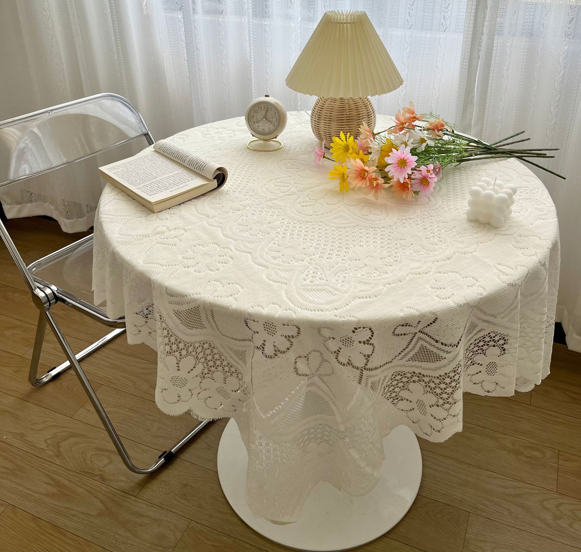Lace Tablecloth Ins Vintage Crocheted round Table Square Tablecloth Coffee Table Bedside Table Sofa Refrigerator Dustproof Cover Towel