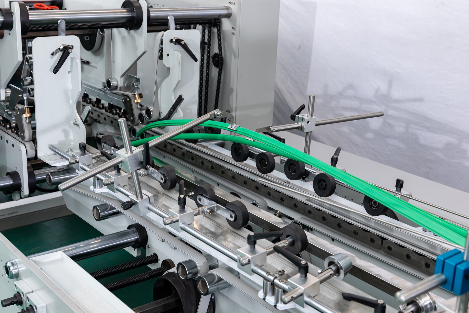 小型自动高速折盒折信封折纸袋折卡片粘盒糊信封糊盒机