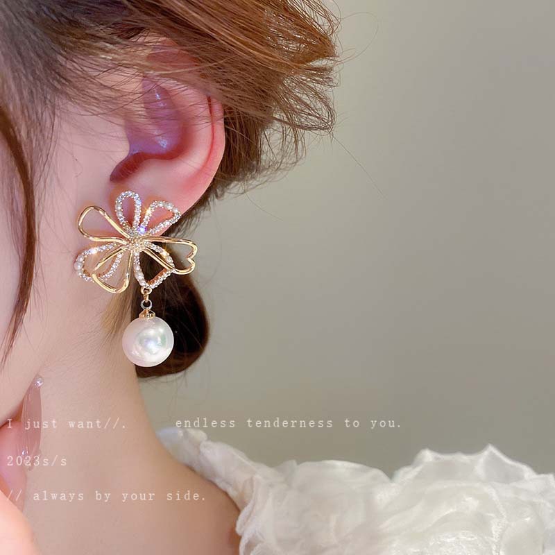 Silver Needle French Style Vintage Pearl Flower Tassel Earrings Fashion Elegant Temperament Earrings Korean Light Luxury Earrings Wholesale