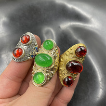 平价玉器 藏式复古镶嵌红锆石戒指 翠绿色多面马来玉大戒指