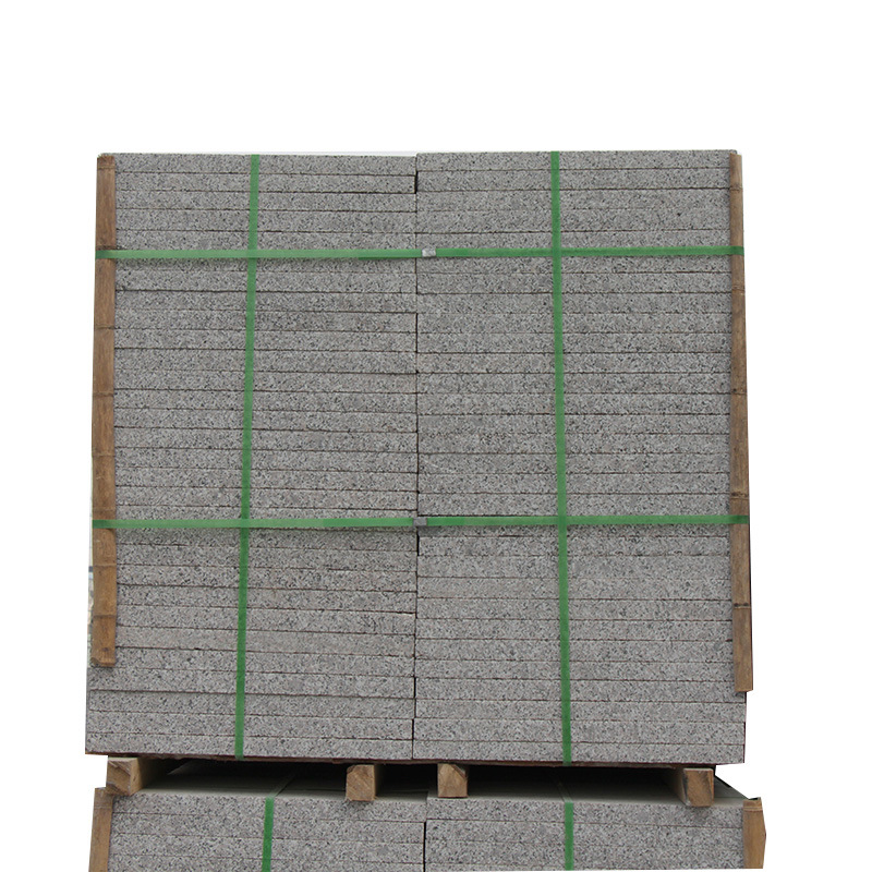 大理石火烧花岗岩 户外广场铺路防滑地砖石材 浅灰荔枝面板材厂家