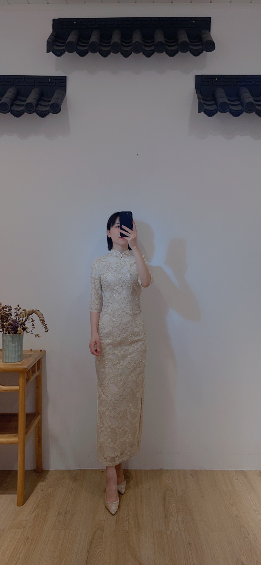 司藤同款 厂家直销金色亮片独立钉珠股线立体刺绣花朵带花边旗袍