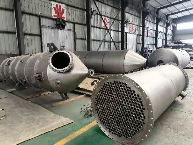 供应钛冷凝器 钛蒸发器 耐腐蚀钛三效分离器